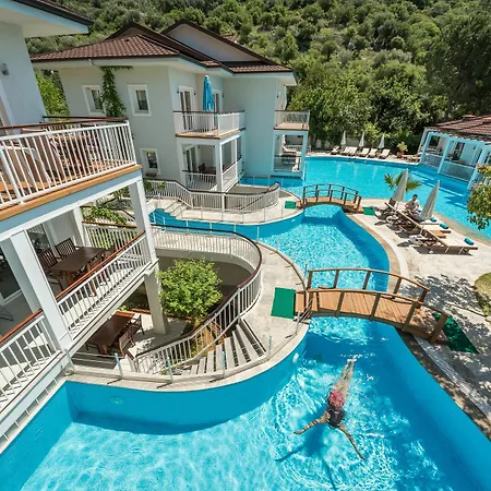 Hotel Mozaik 2*