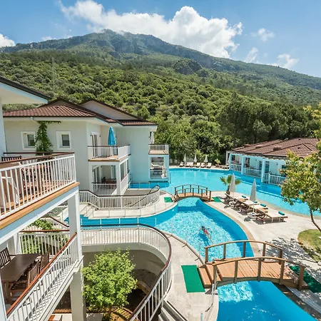 Hotel Mozaik 2*