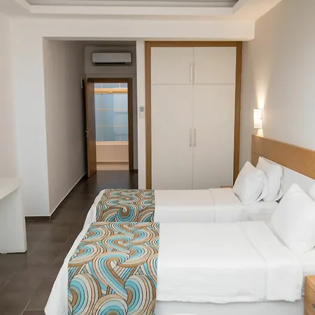 Mozaik Hotel 2*