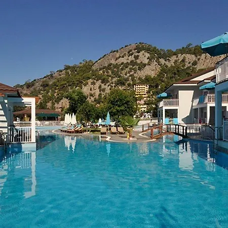 Mozaik Hotel 2*
